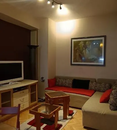 Fully Equipped In Center Of With Ride From Airport Provided Lägenhet Skopje